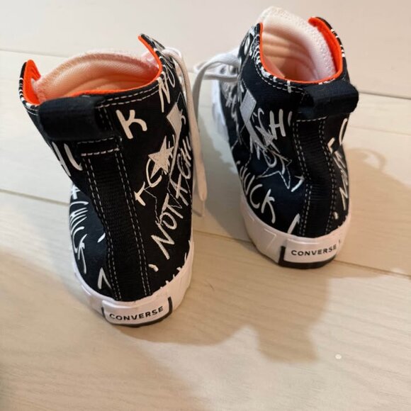 Chuck Norris Men’s Converse - 10.5 - Never Worn - Picture 5 of 6